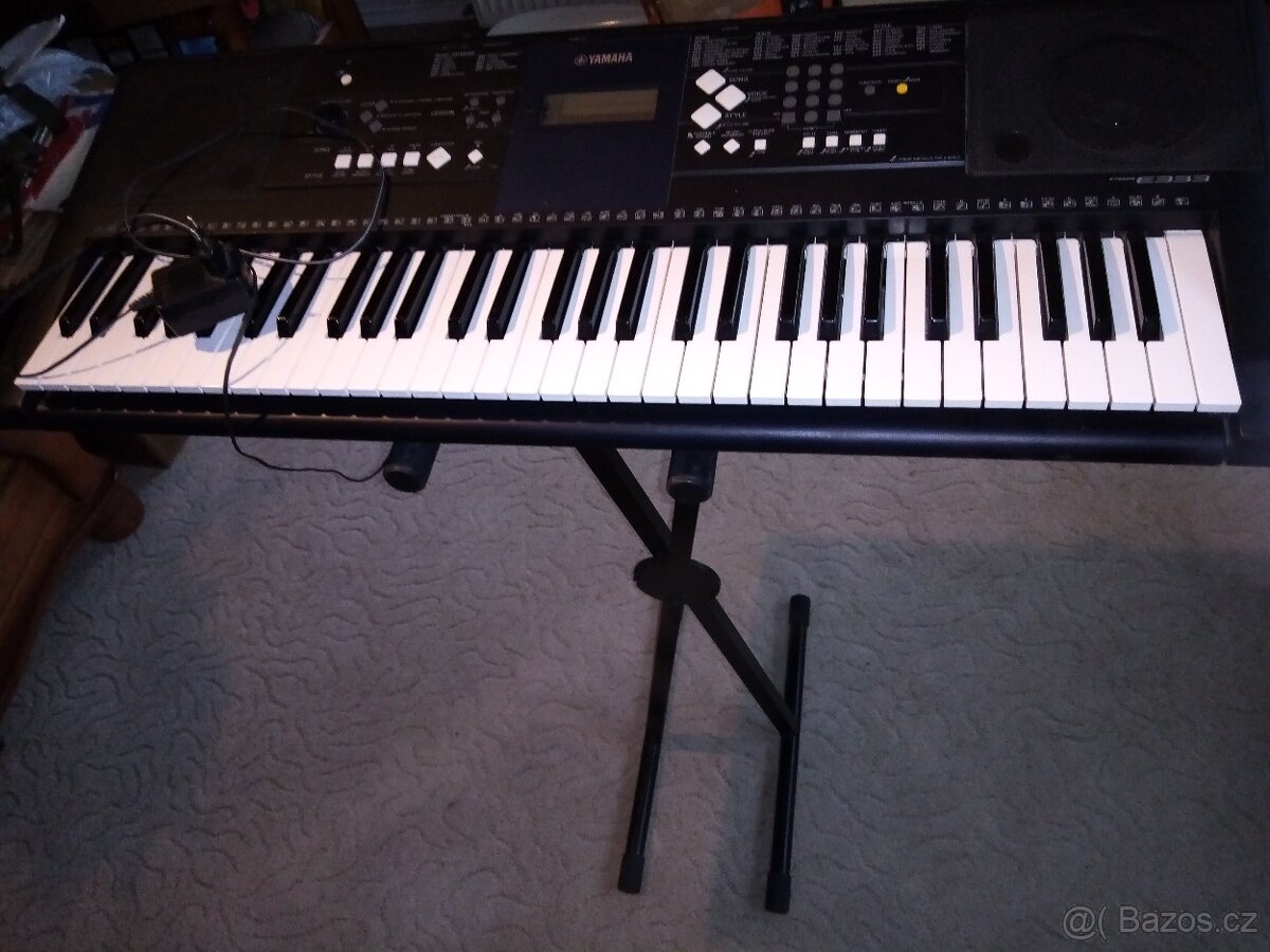 Yamaha PSR E 333 - 2