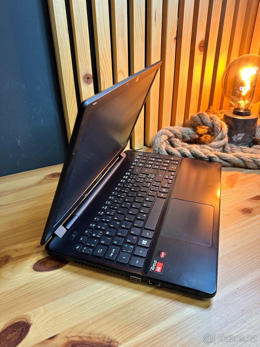 Acer Aspire E5-521 - 2