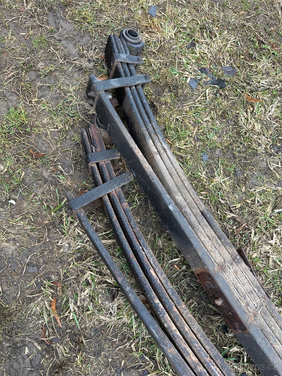 Zadní péra Avia Daewoo D90 - 2