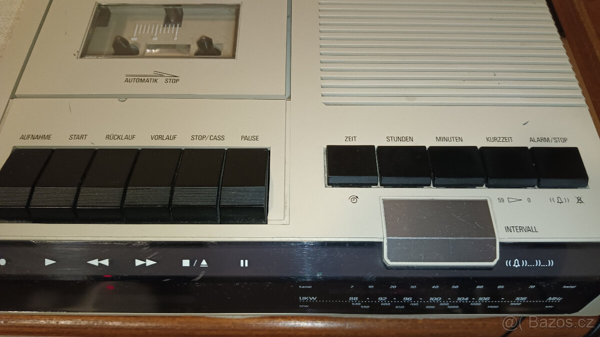 Prodám rádio cassette budík Zn.SABA - 2