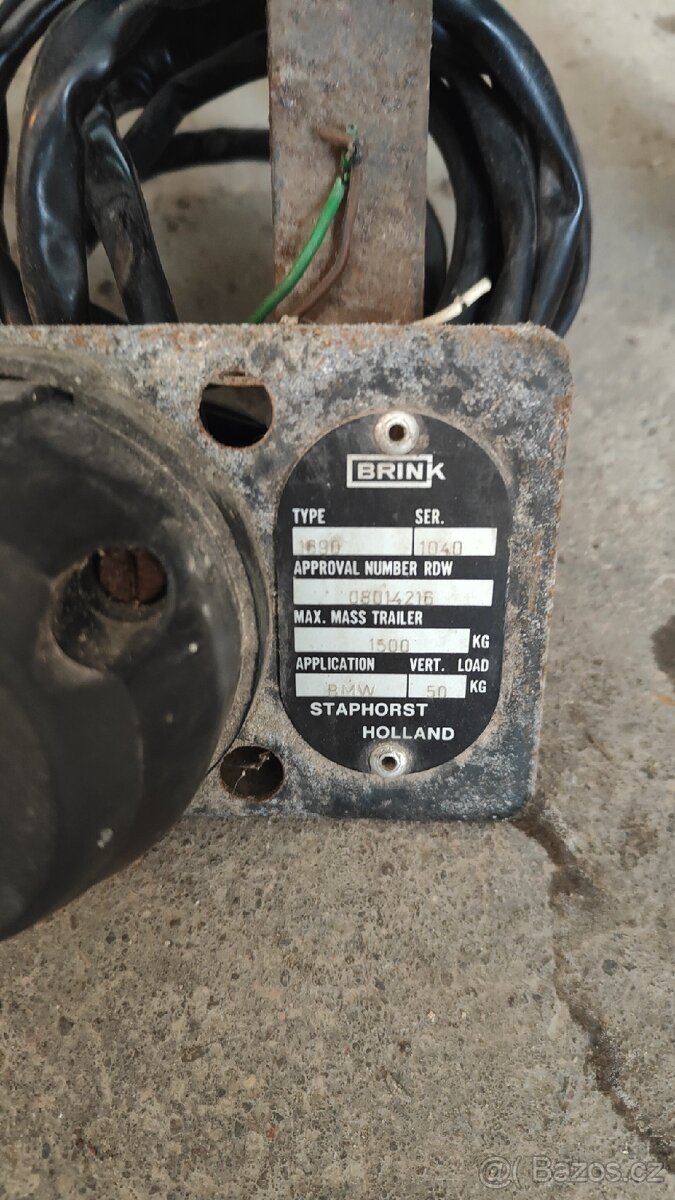 Tazne zarizeni BMW E30 - 2