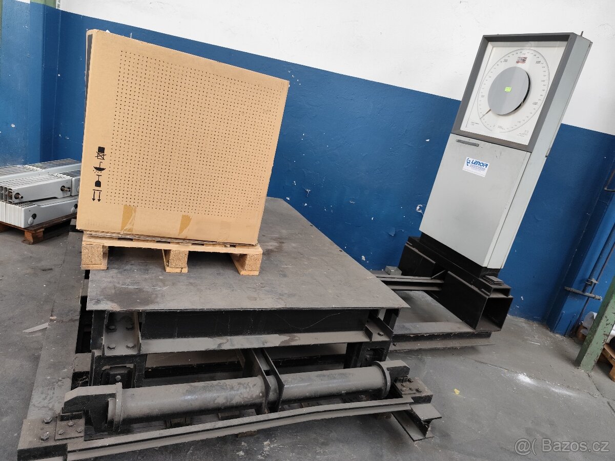 Průmyslová váha 5t - 2