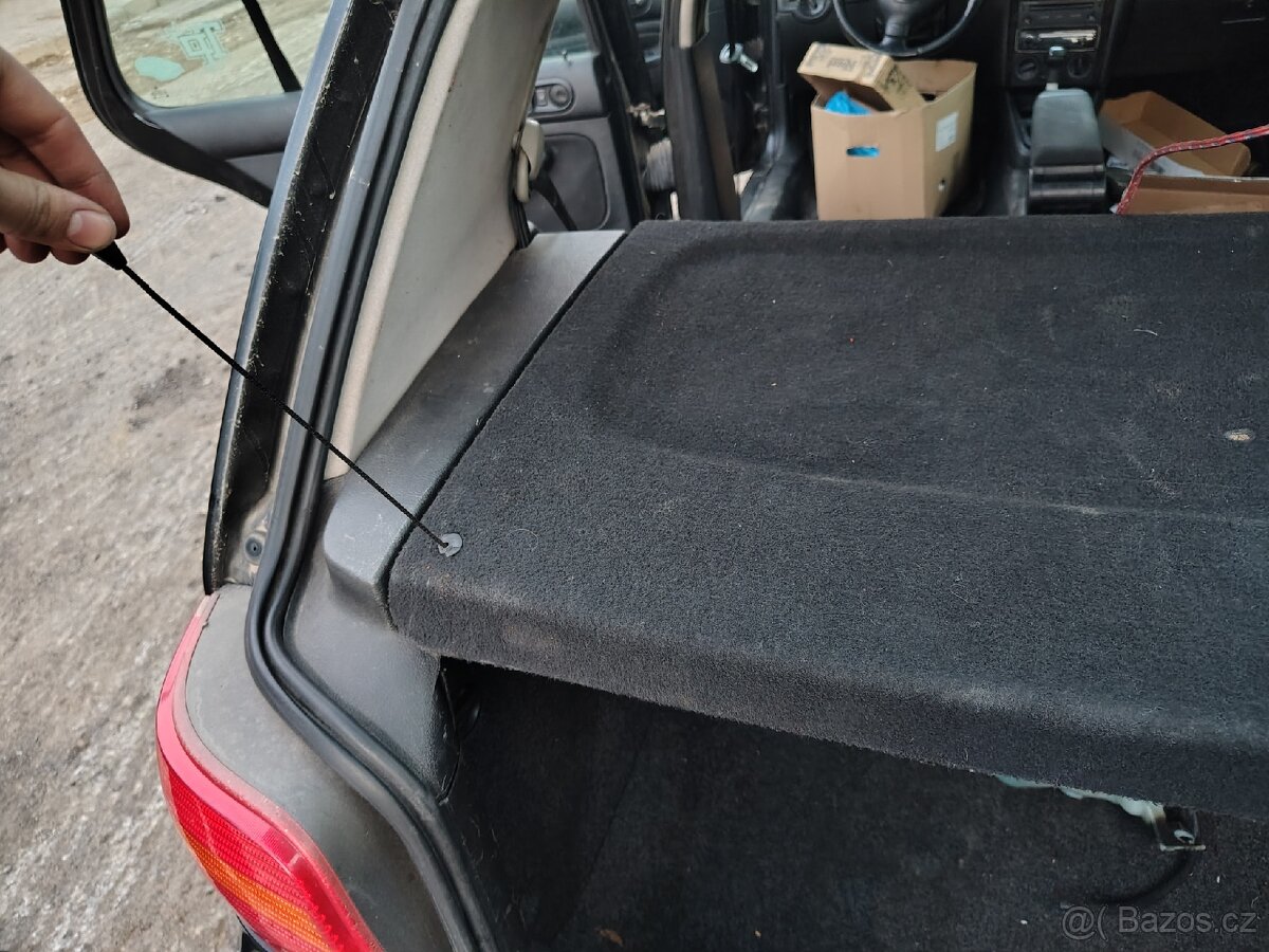 Plato kufrů golf IV - 2