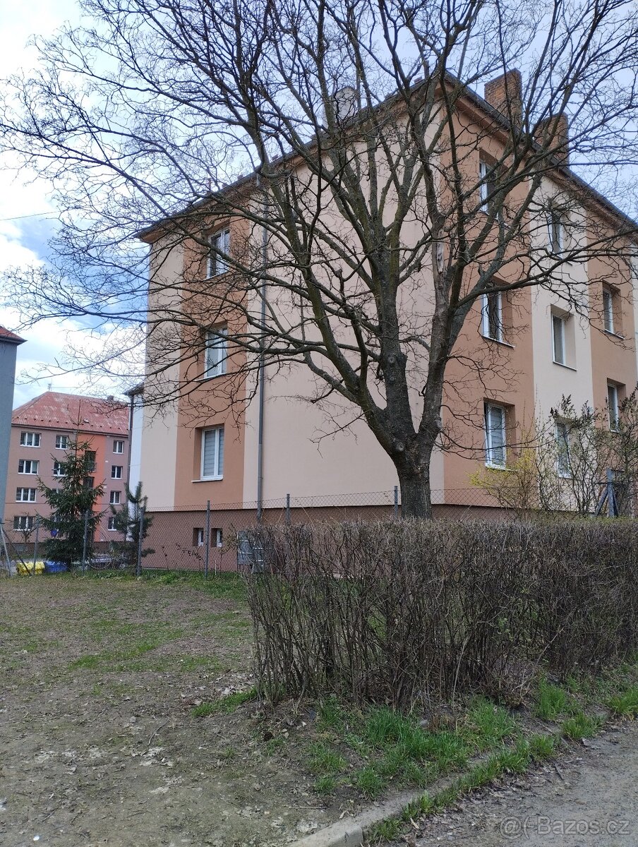 Prodej byt 2+1, OV, Jirkov - 2