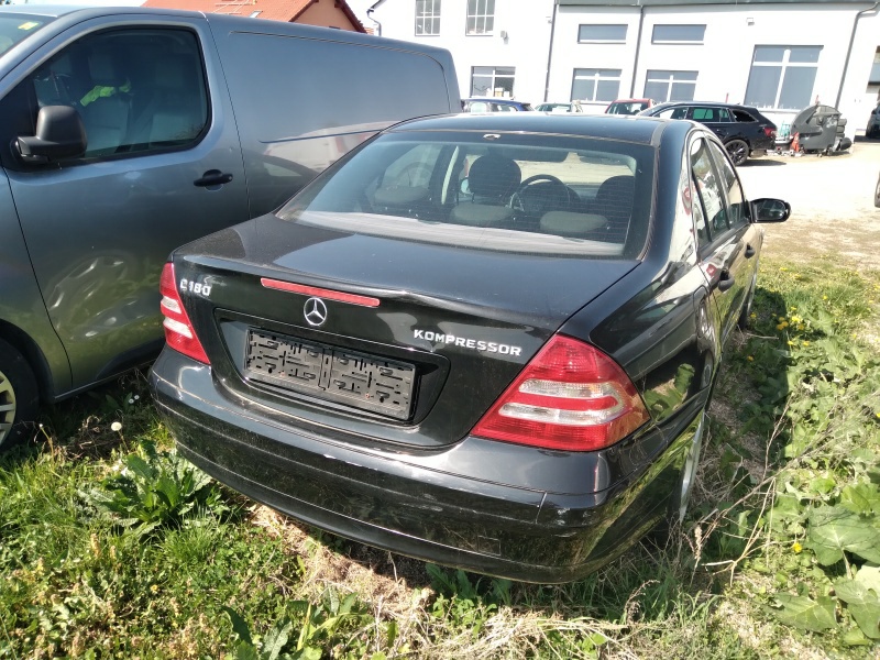 Mercedes C180 - 2