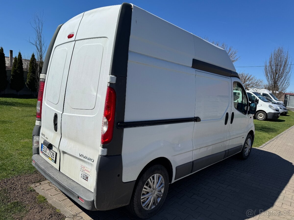Opel Vivaro 2,0 DCi L2H2 - 2