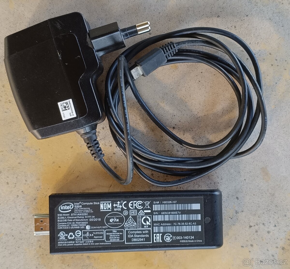 Intel compute stick STK1AW32SC - 2