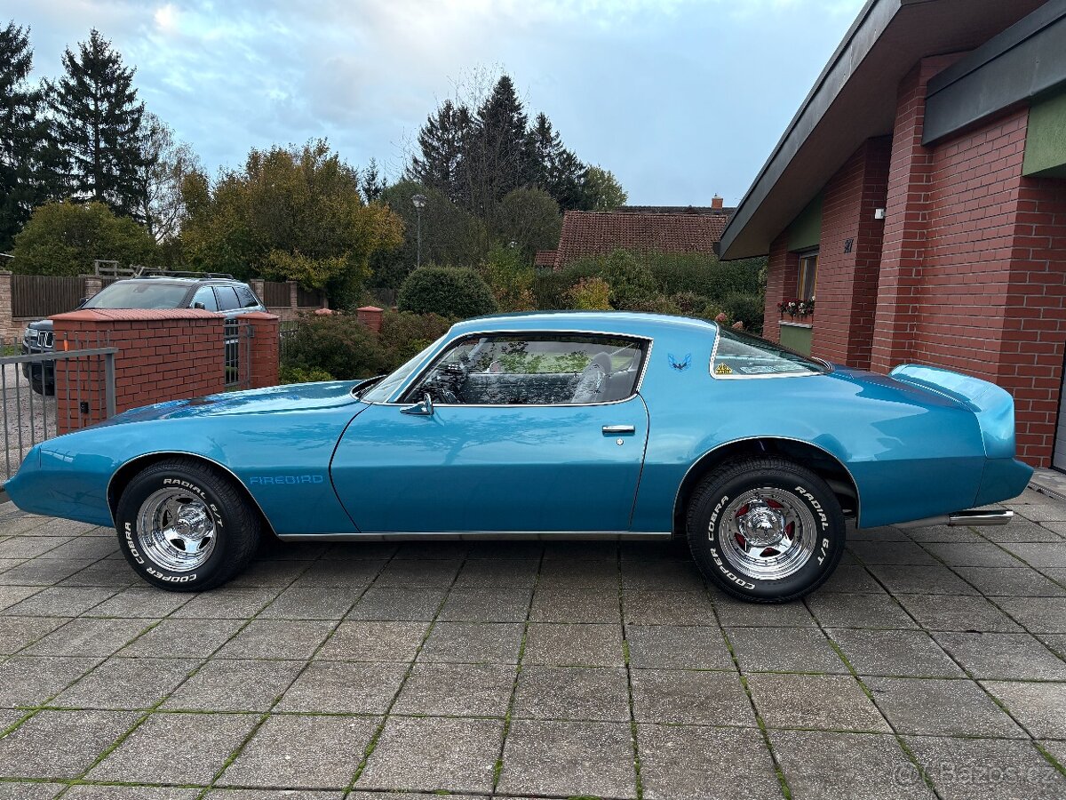 Pontiac Firebird - 2
