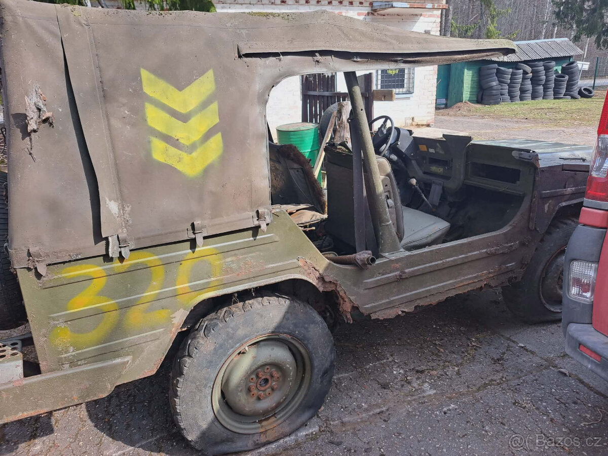 VW Iltis 183 dvě auta - 2