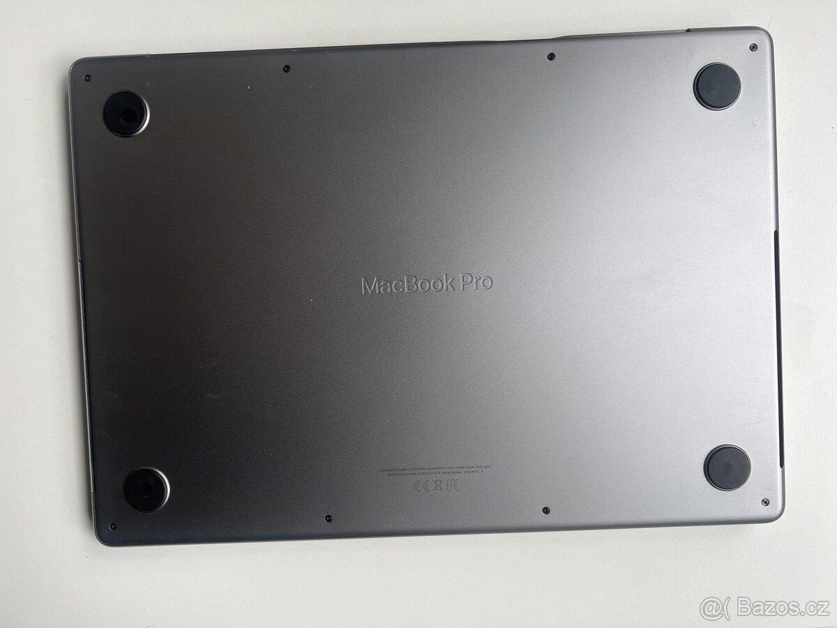 Apple Macbook Pro 14" (2021) M1 - rozibtý displej - 2