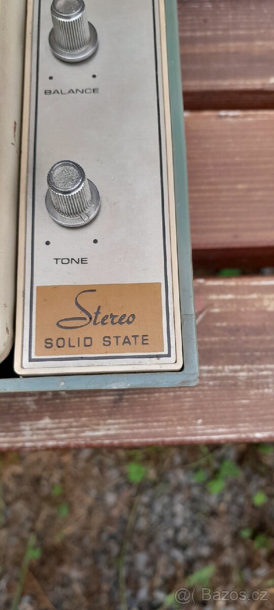 Retro stary gramofon přenosný General Electric Wildcat - 2