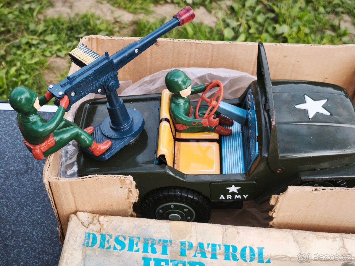 Retro Jeep - 2