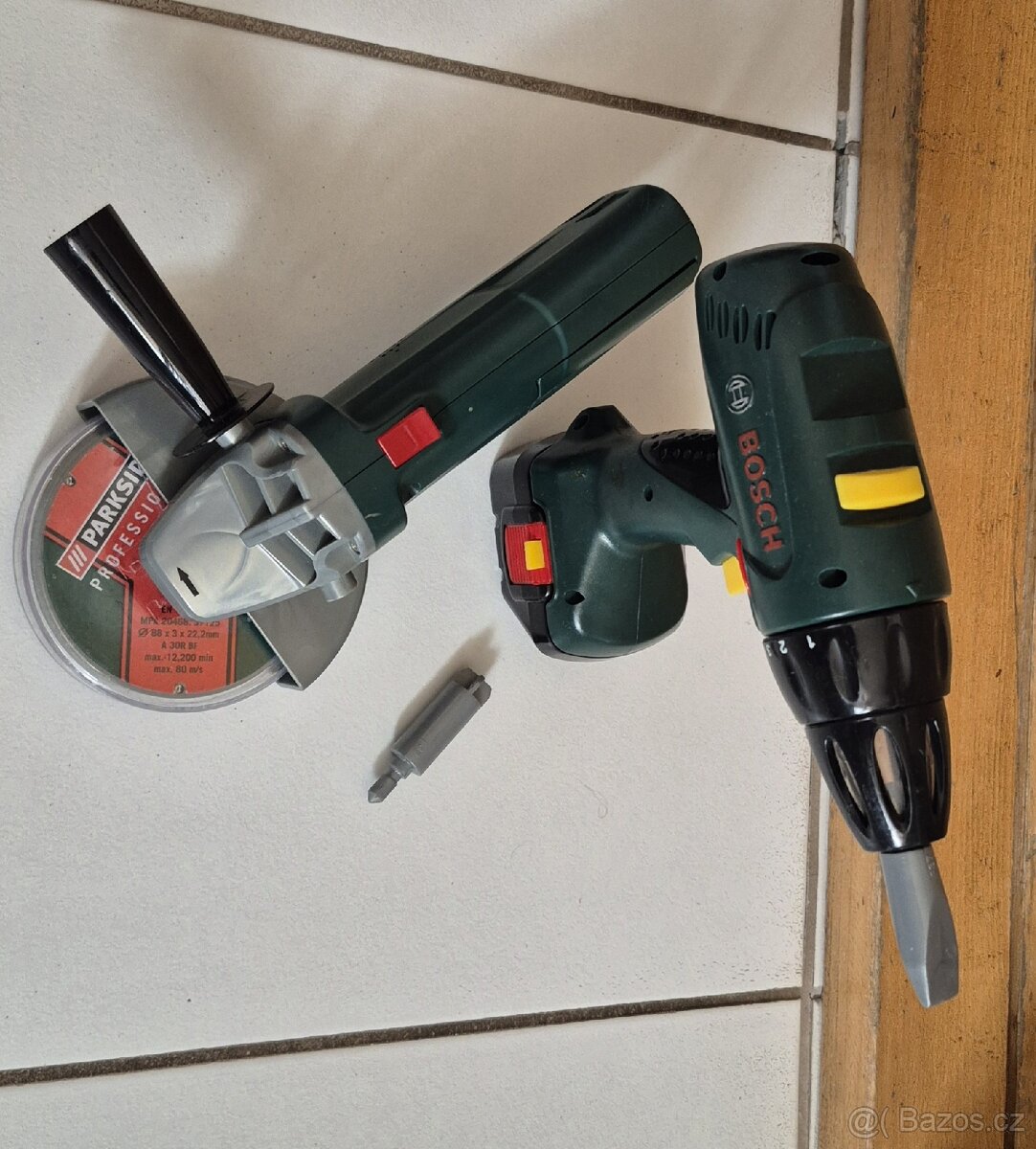 Bosch aku vrtačka a Bruska na AAA baterie - 2
