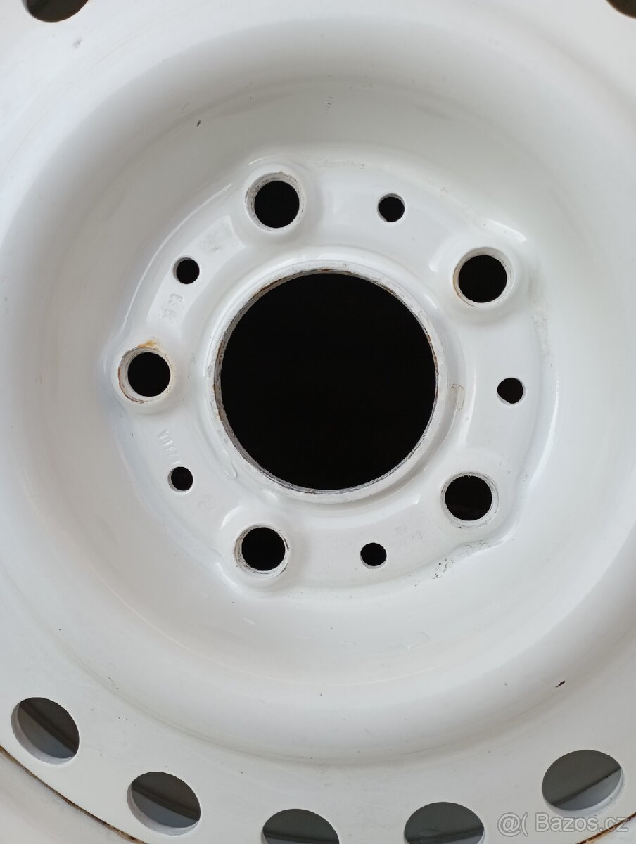 Dobová rezerva BMW E34 5x120 R15 - 2