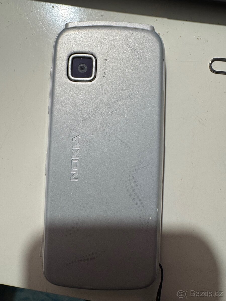 Nokia 5230 - 2