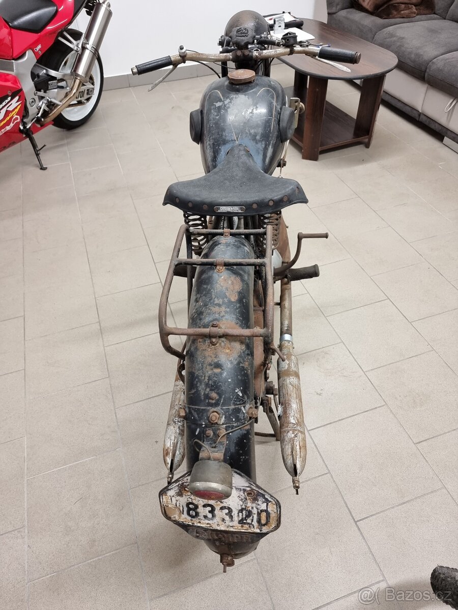 Triumph B200 - 2