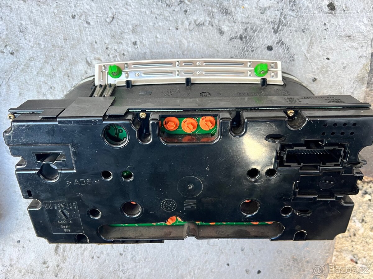 Budíky Polo 6n1 - 2