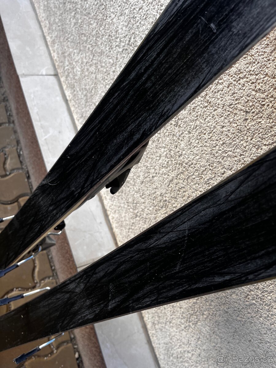 Sjezdové lyže 154cm použité - 2