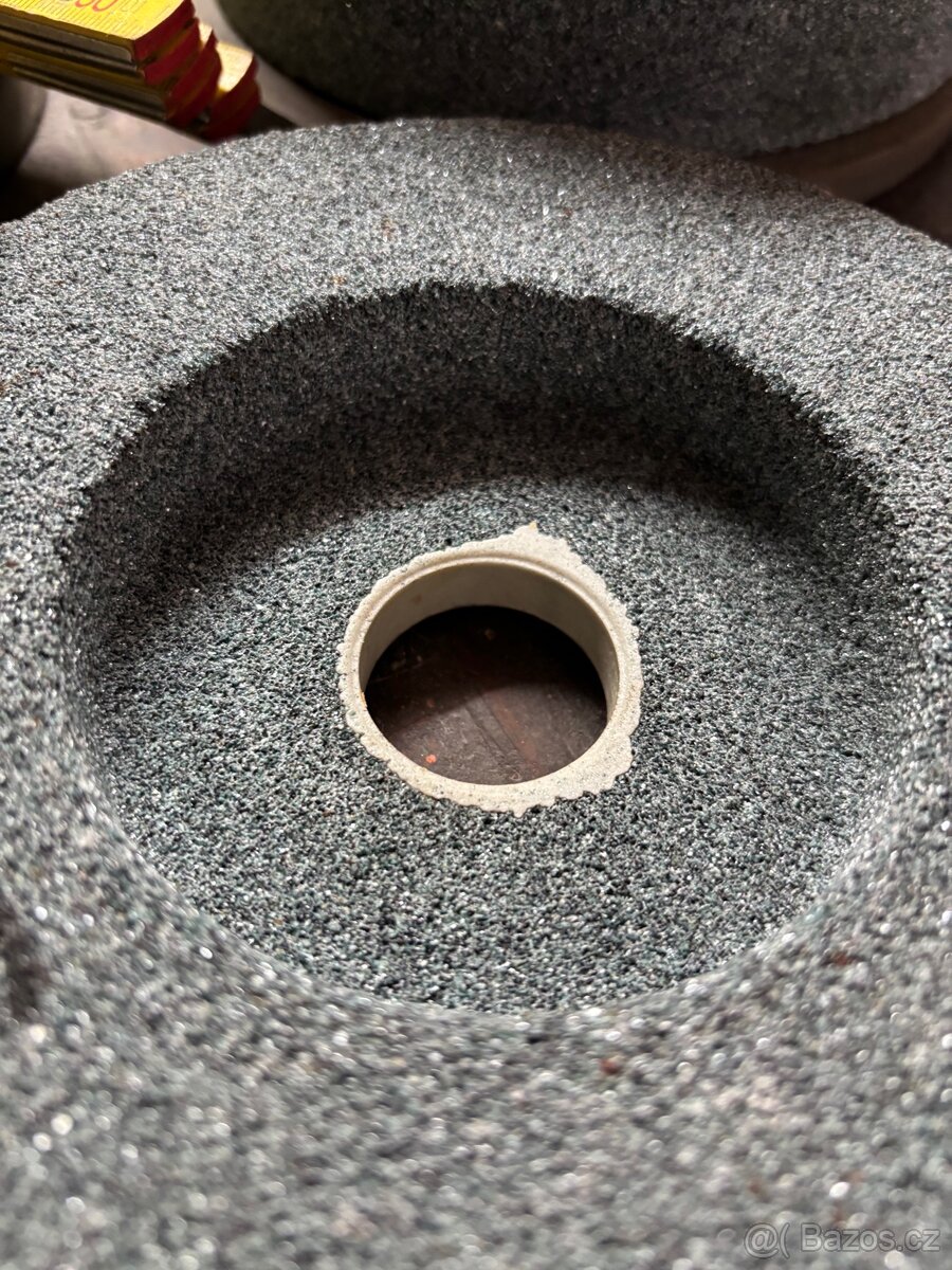 Brusný kotouč hrncový 175x32x32mm - 2