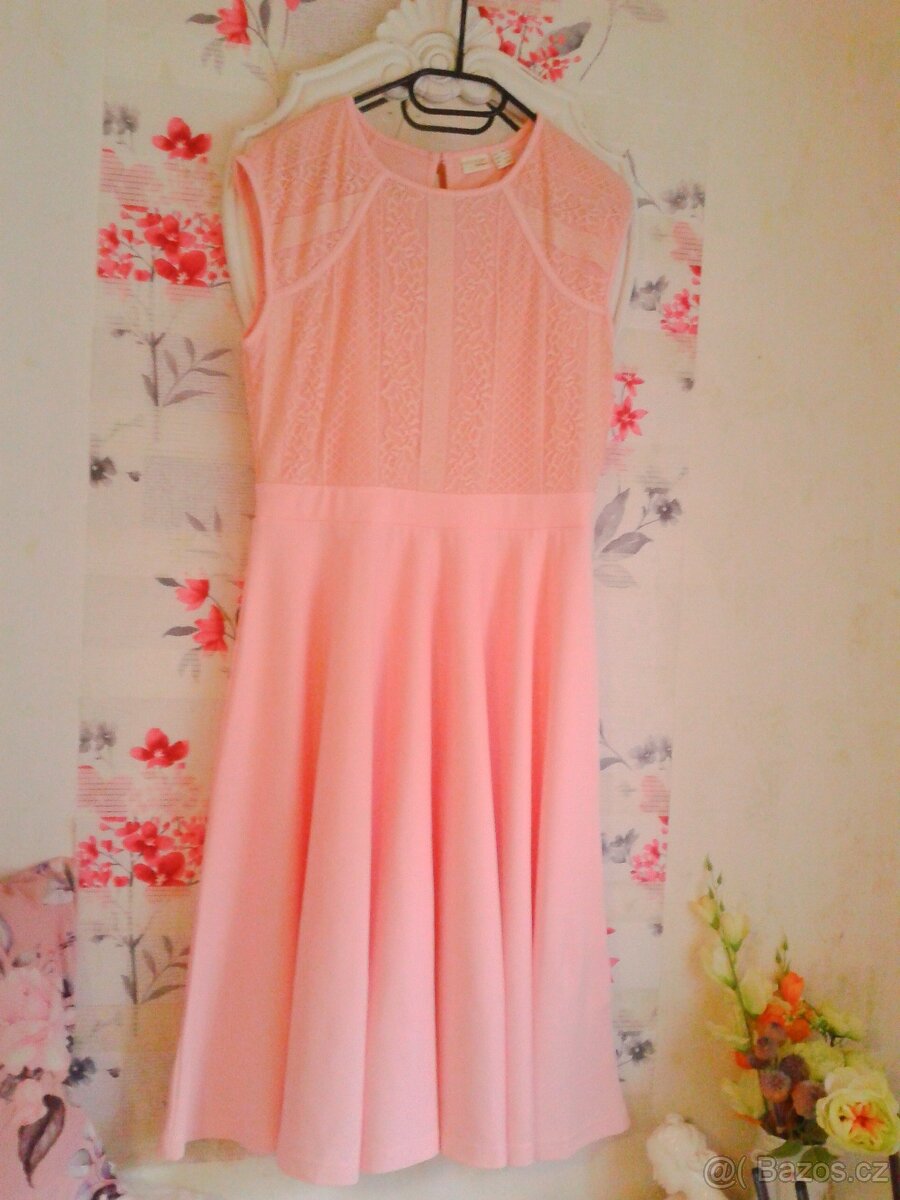 Krásné společenské šaty 40/42 - 2