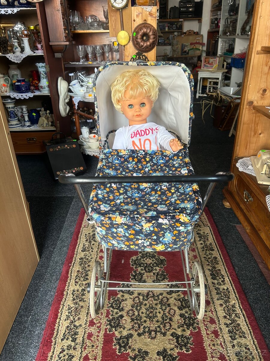 Retro kočárek pro panenky - 2