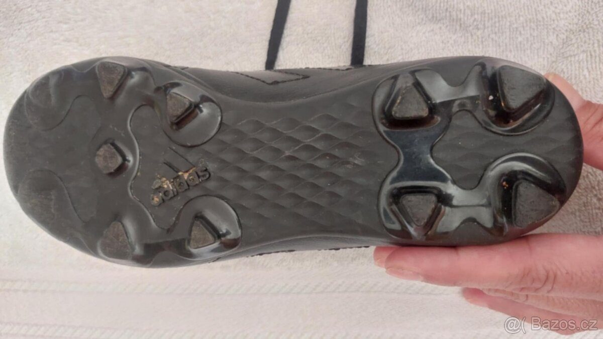 kopačky Adidas - 2