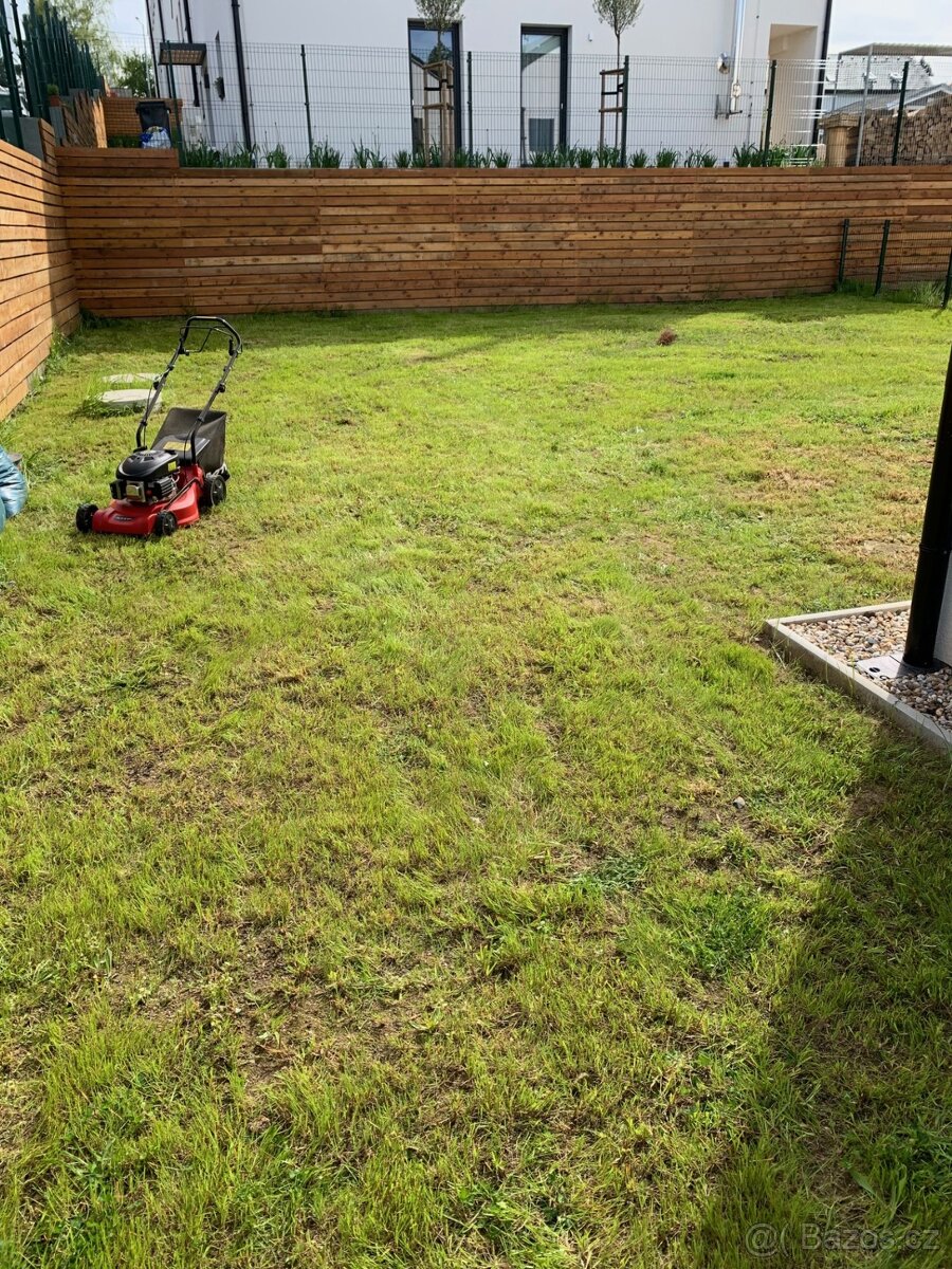 Benzínová sekačka na trávu - 2