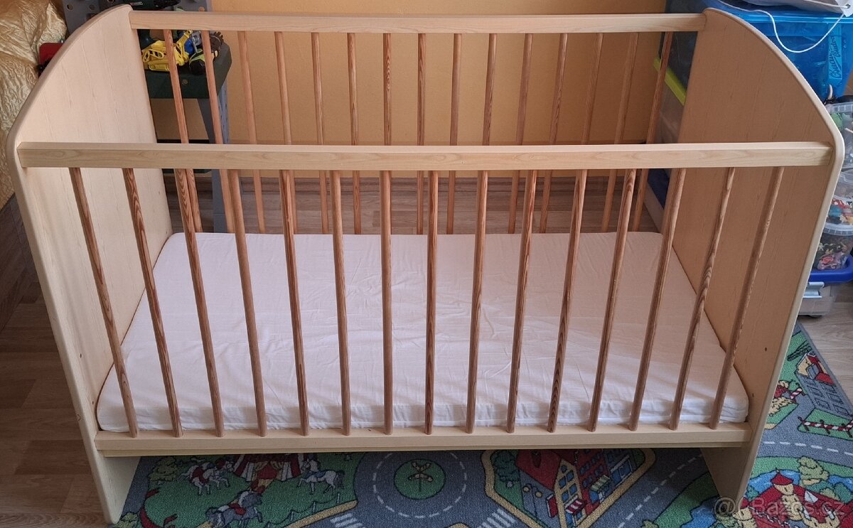 Postýlka s matrací - 2