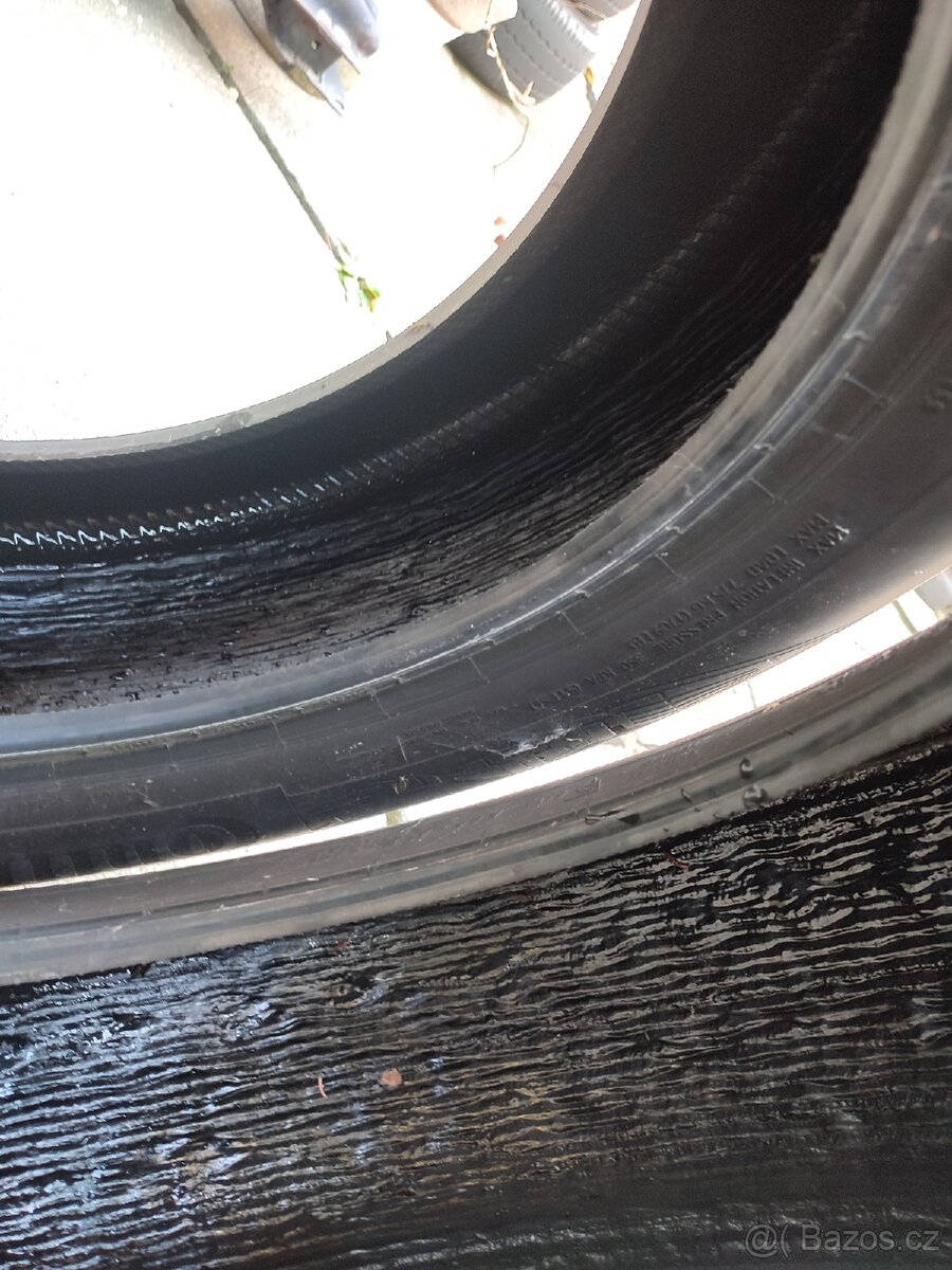 Continental 215/65/17 zimní pneu - 2