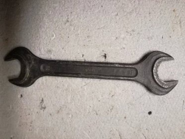 Klíč stranový - 2