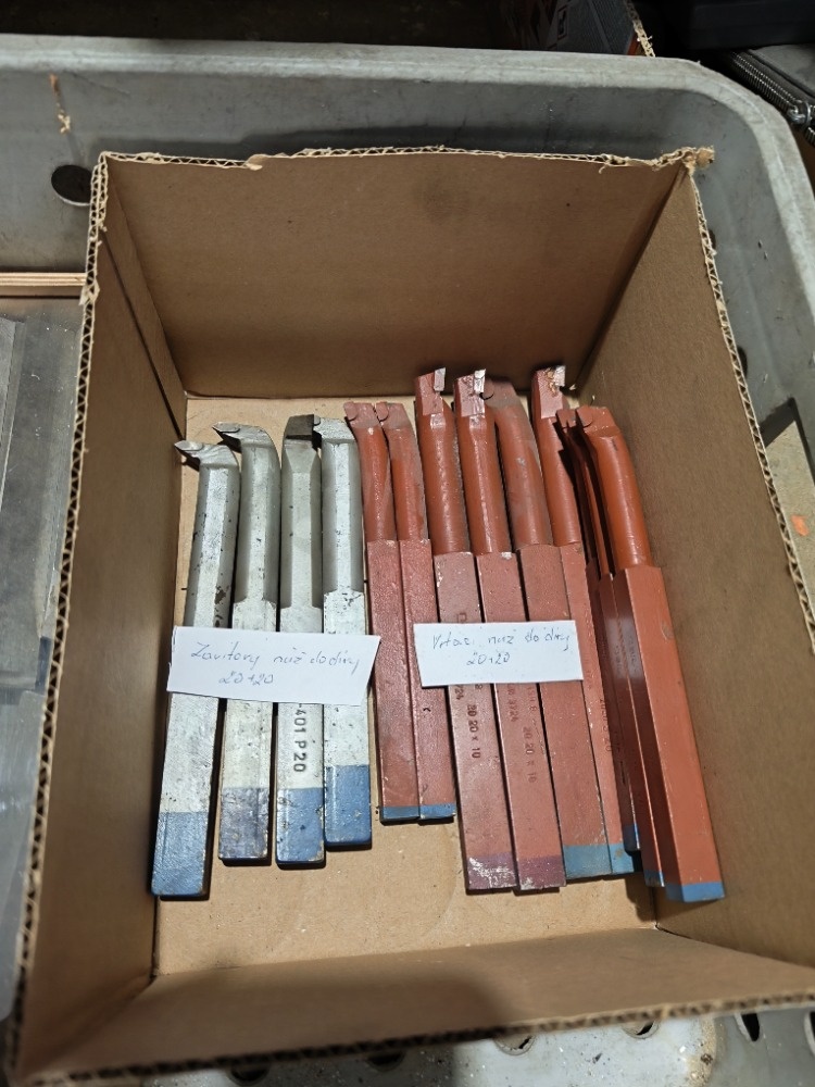 Sada vrtacích a závitových nožů pro soustruh - 2