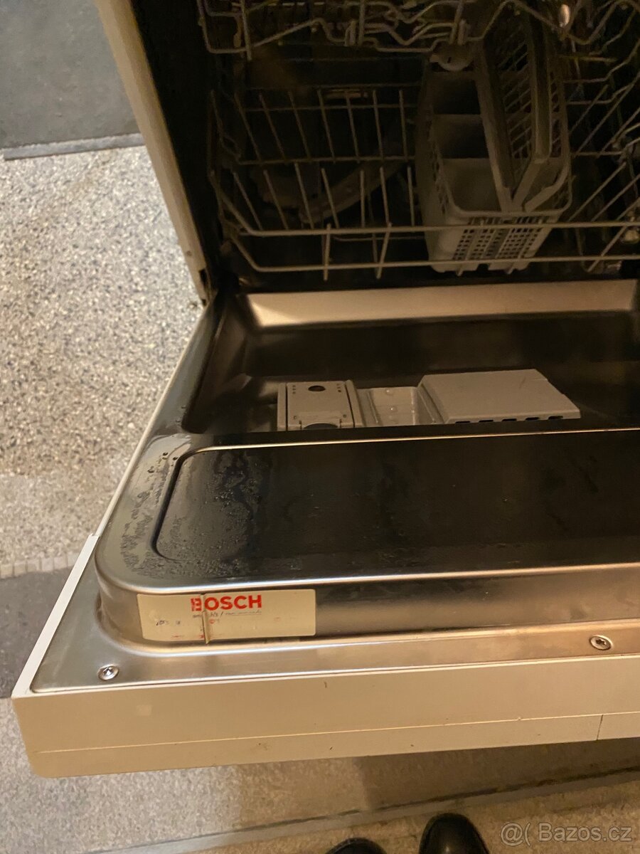 Myčka nádobí Bosch - 2