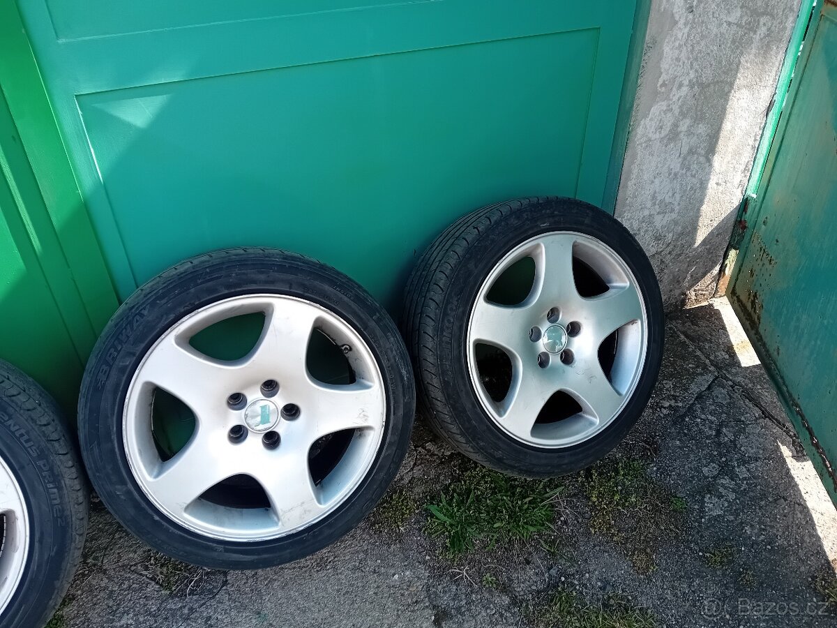 Prodám pneu 5x112 - 2