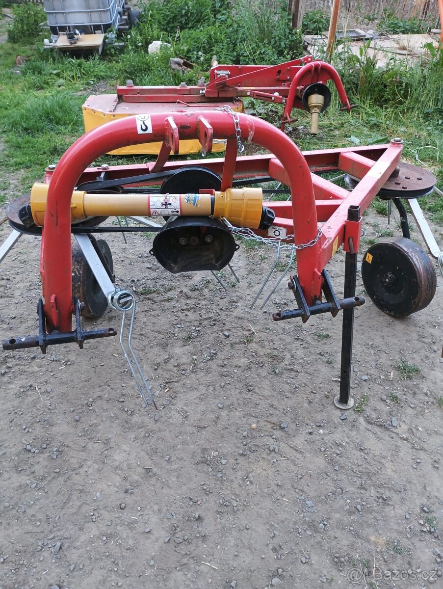 Obraceč sena dvourotorový - 2