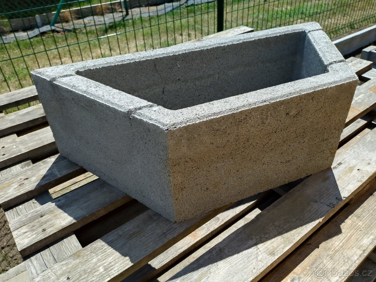 Tvárnice Playstone - 2