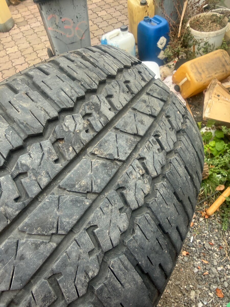 Pneu 265/65 r17 - 2