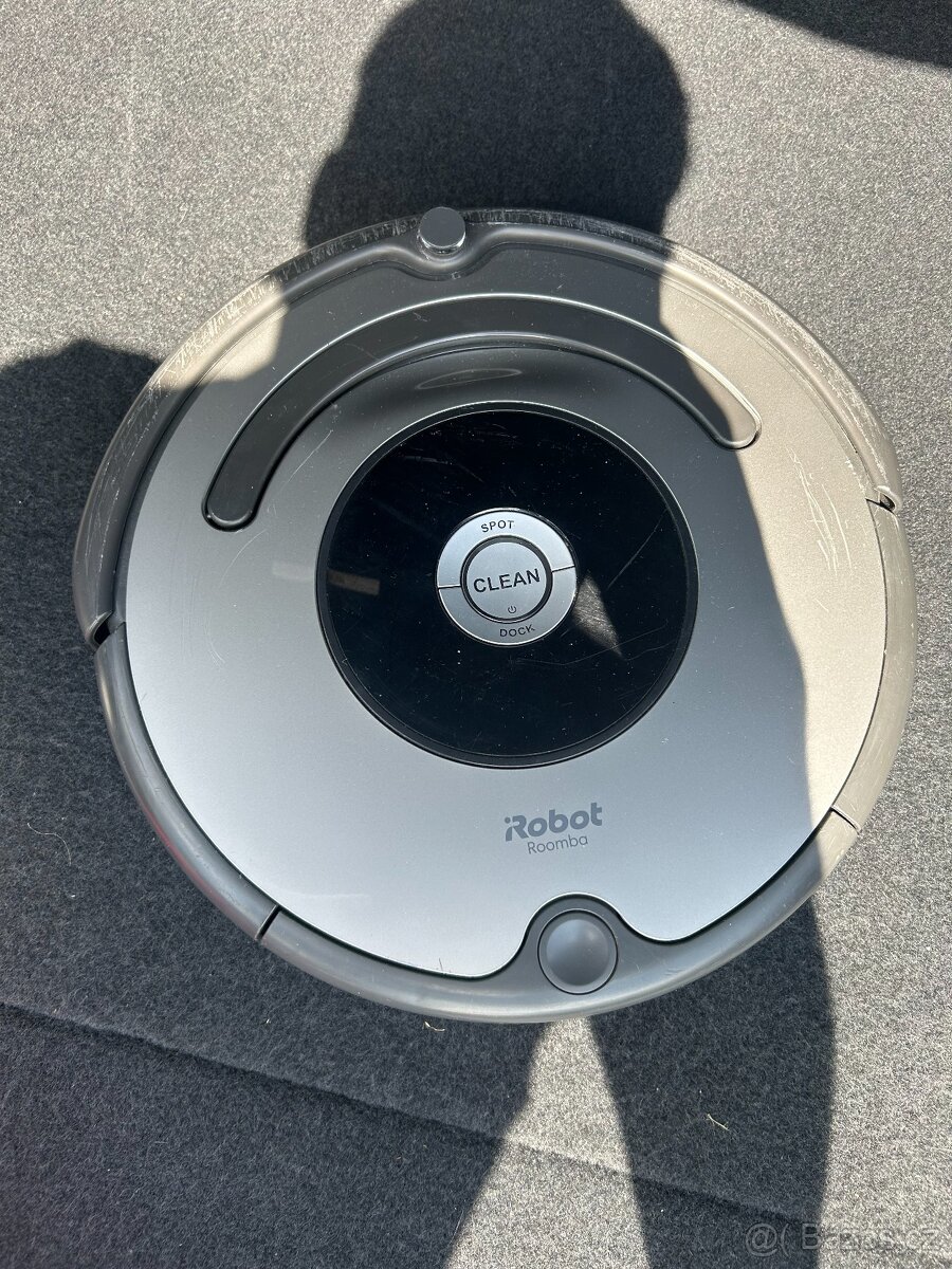Samostatný iRobot Roomba 615 - 2