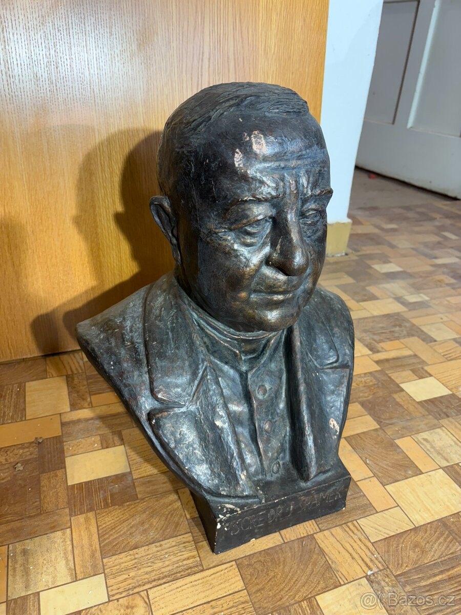 Busta Jan Šrámek - 2