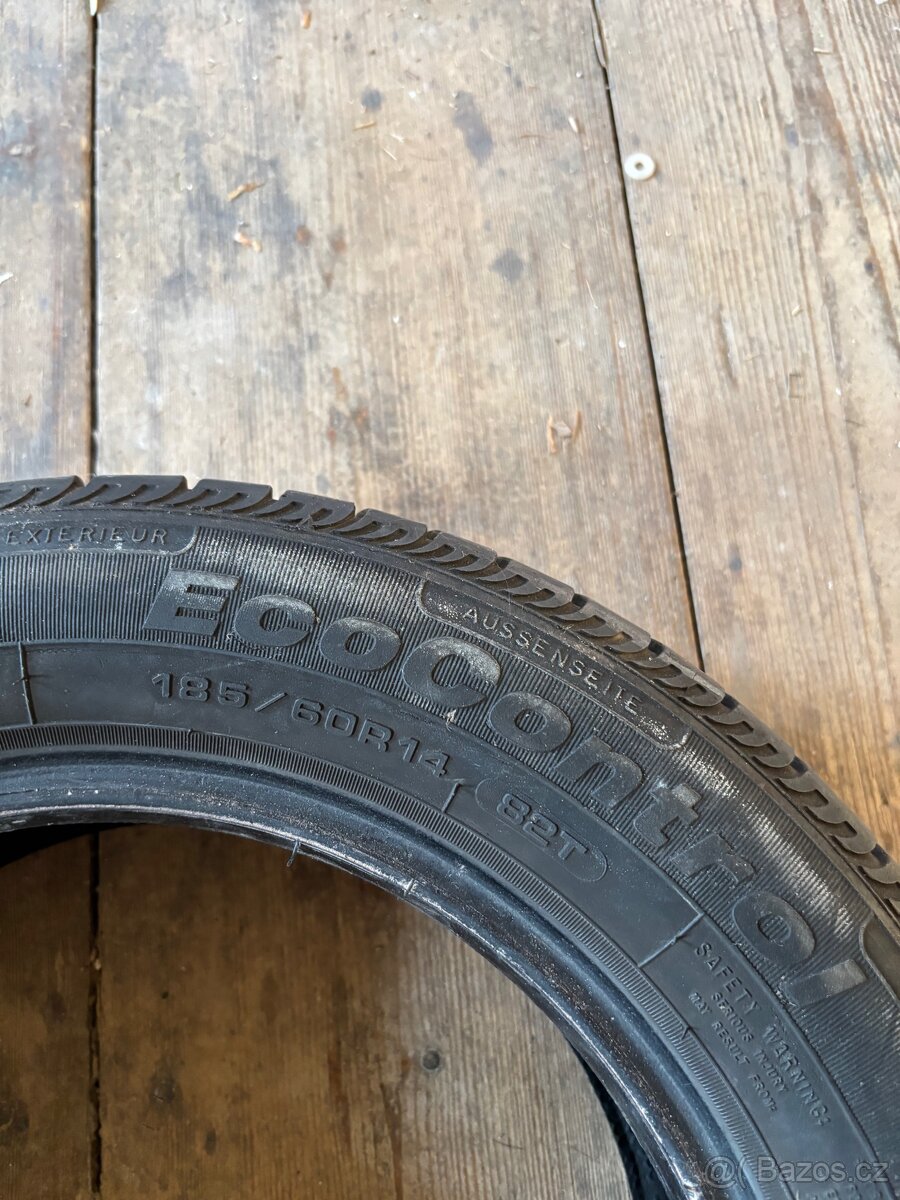 Pneu 185/60 R14 - 2