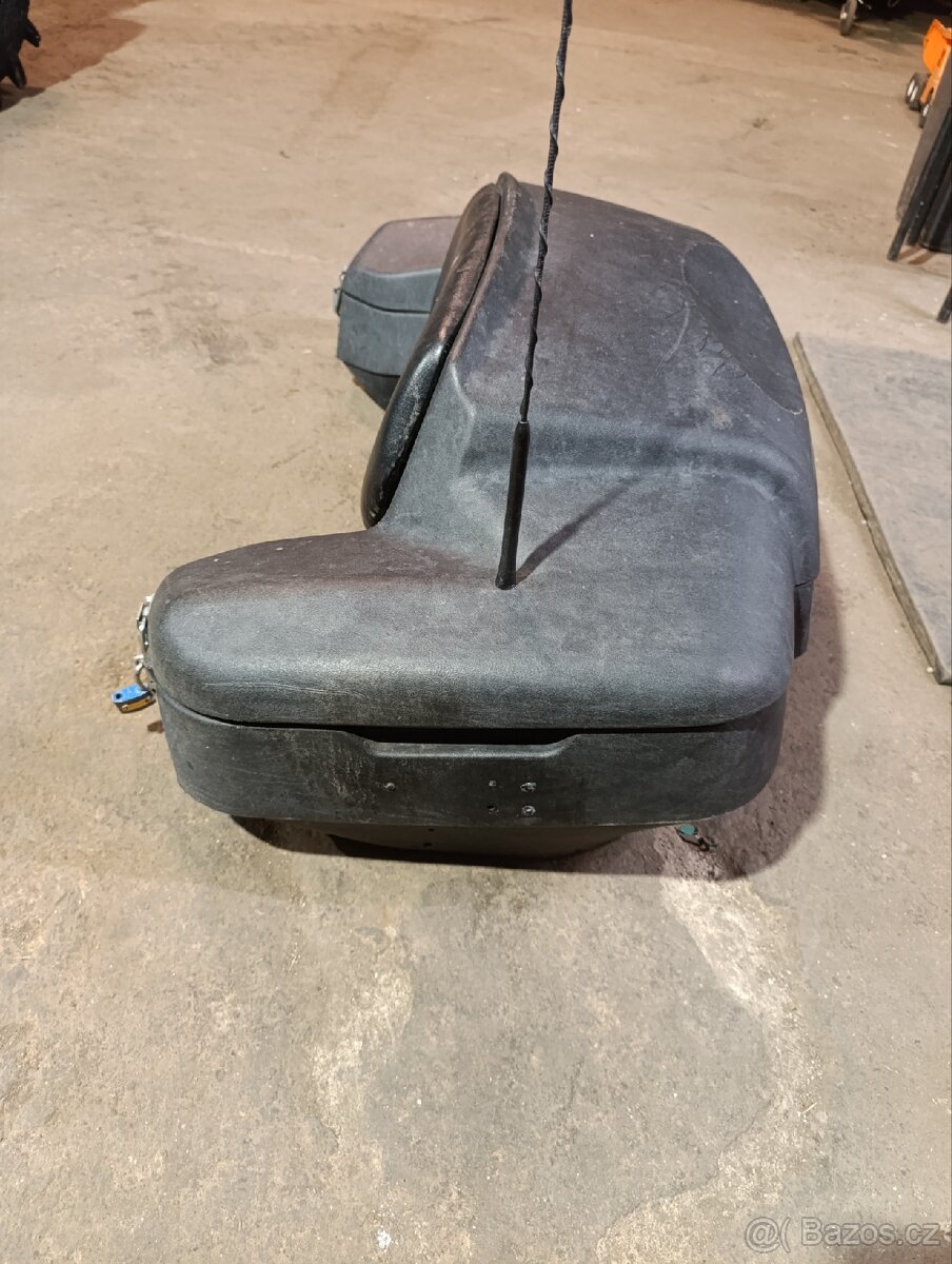 Zadní box na čtyřkolku