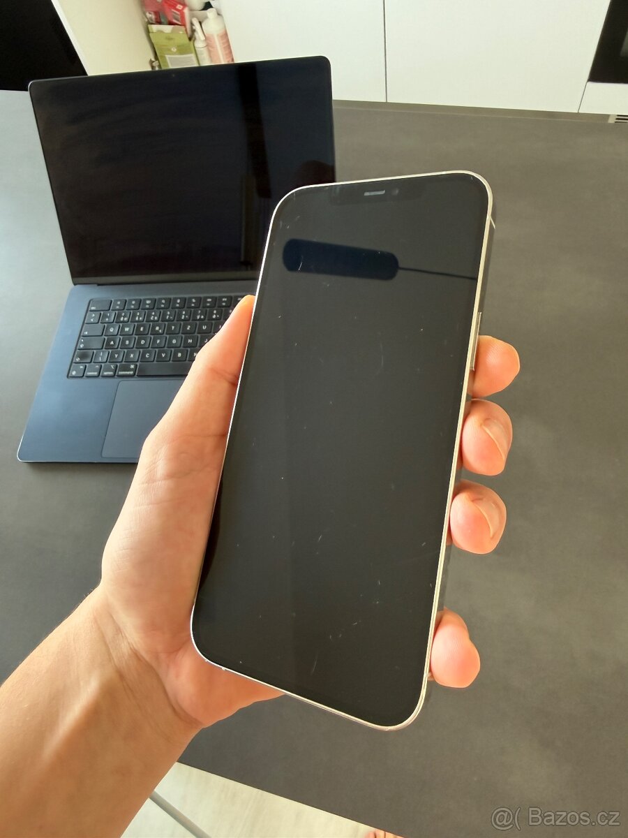 iPhone 12 PRO MAX 256GB bílá - 2