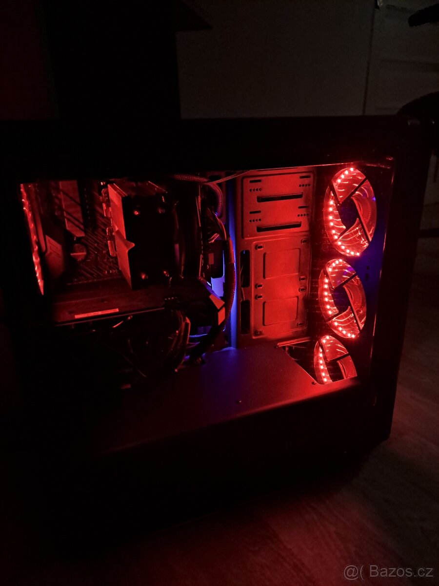 Herní PC připraven k použití - 2