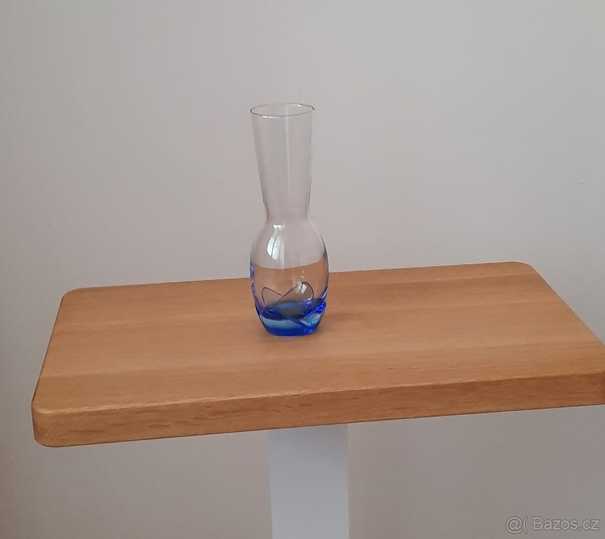 Skleněná váza, modro-bílé sklo - 2