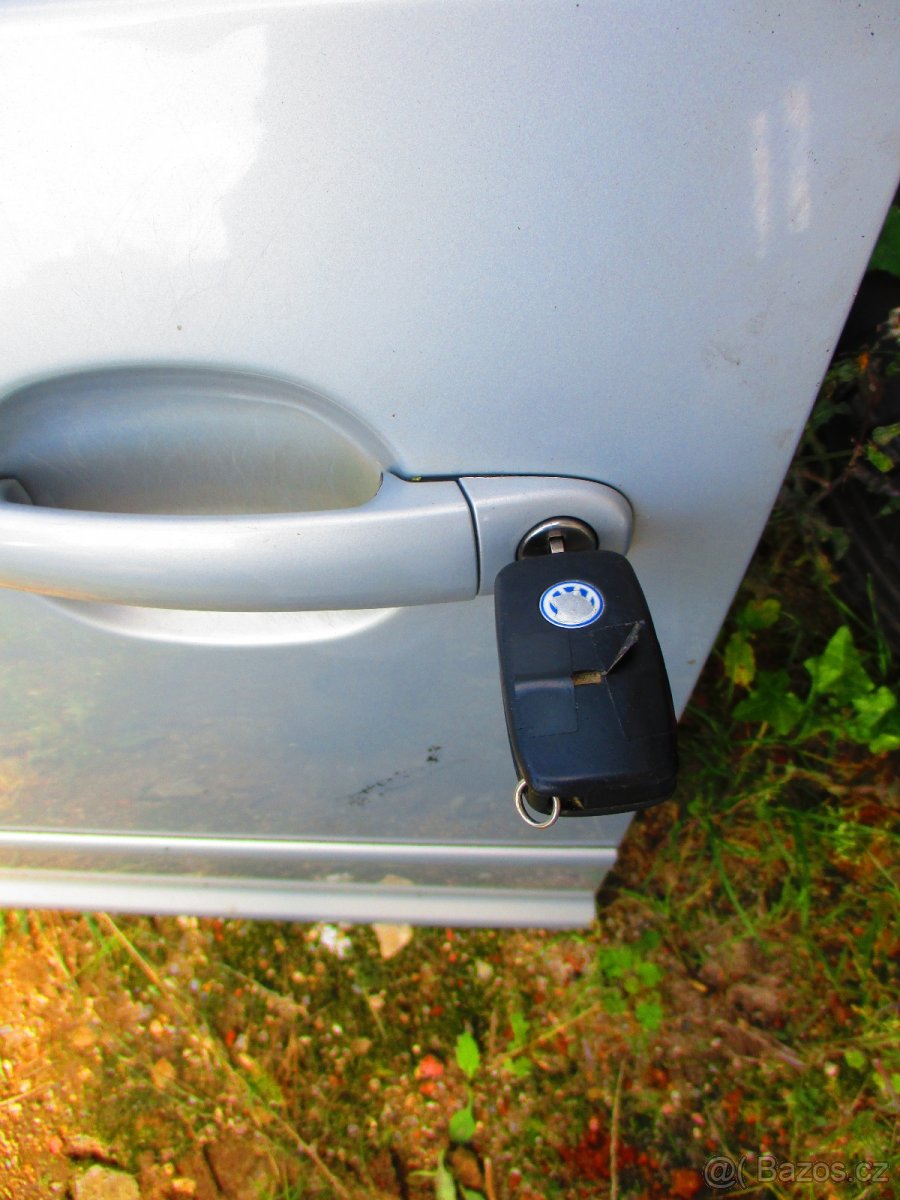 Zámky spínačka kliček dálkoví ovládaní centrálu - 2