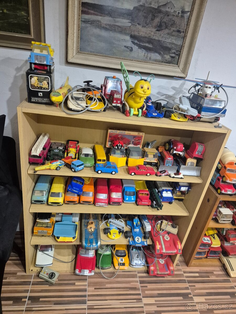 Predam ites kdn stare hracky - 2