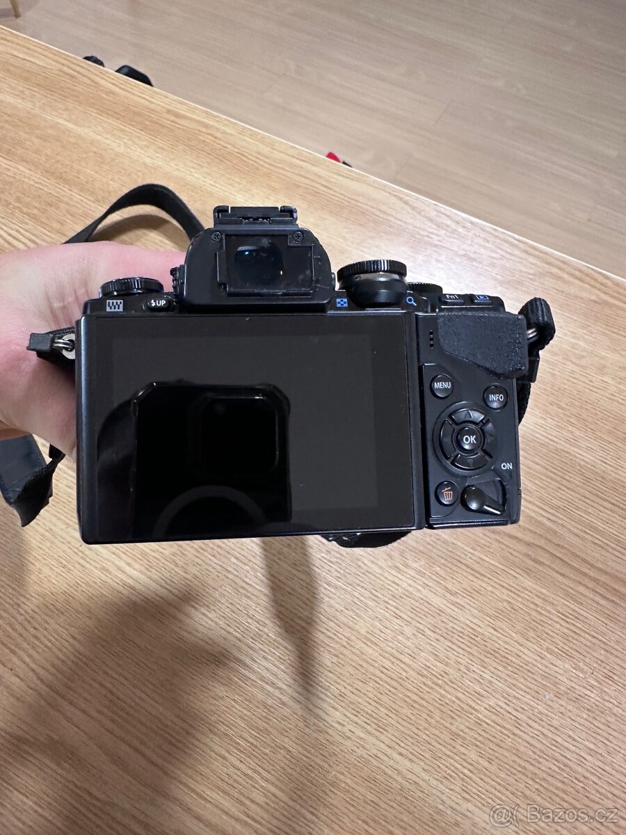 Olympus OM-D E-M10 (Mark I) + objektiv M.Zuiko Digital 14–42 - 2