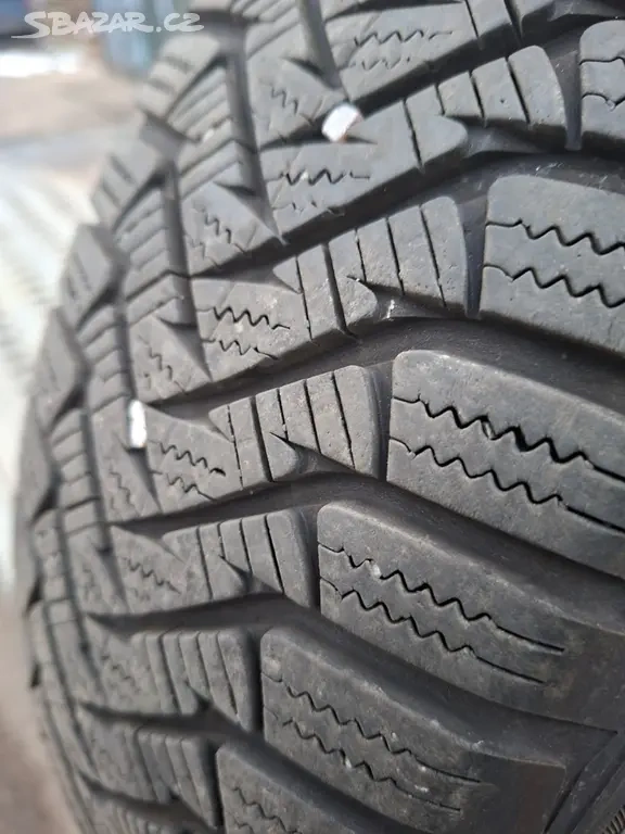 2ks zimní pneumatiky 175/70r14 - 2