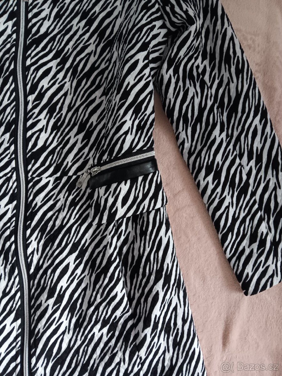 Luxusní jarní kabát vel.38 - 2