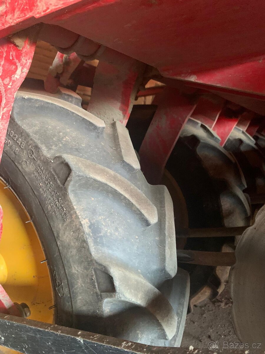 Väderstad Rapid 300 S - 2