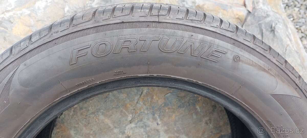 Letní pneu 215/60R17 96H Fortune - 2